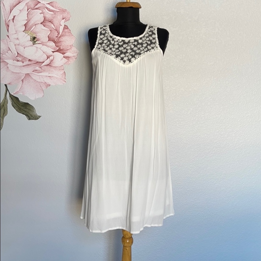 Nikibiki Lavender Creme Baby Doll Dress Sz M
